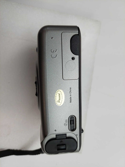 Bell & Howell Big Finder Auto Focus  Red-Eye Reduction Camera Model: BF905