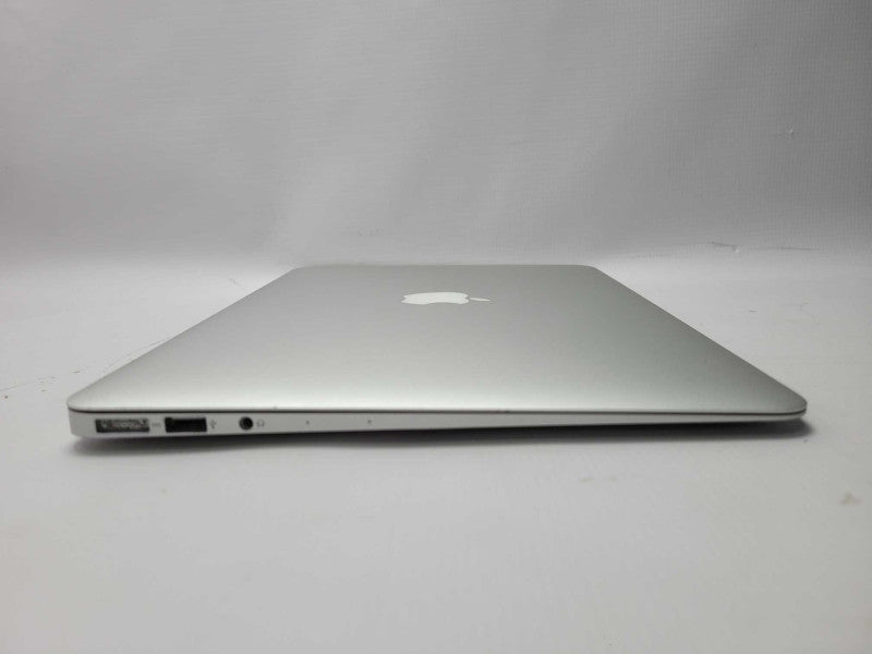Apple MacBook Air i5-5250U @ 1.60 GHz 8GB DDR3 250 HDD