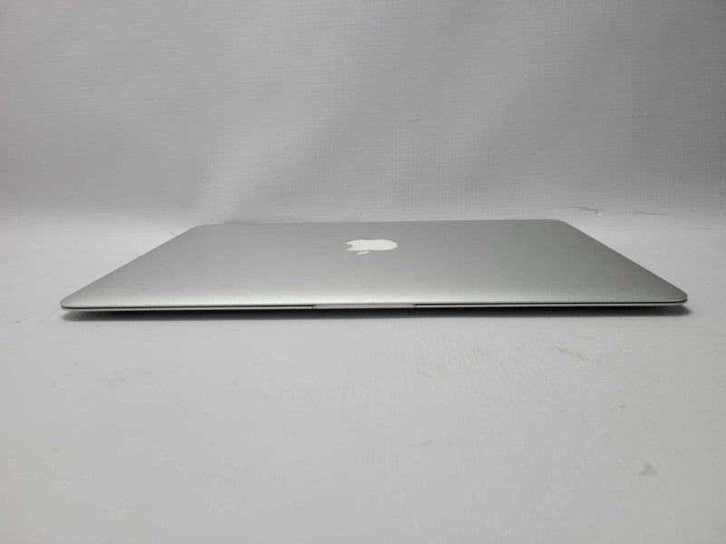 Apple MacBook Air i5-5250U @ 1.60 GHz 8GB DDR3 250 HDD