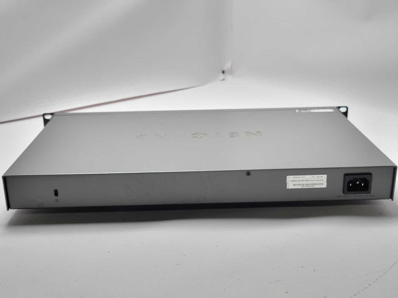 NetGear ProSafe 24-Port Gigabit Smart Switch with PoE and 4x SFP Ports GS728T _