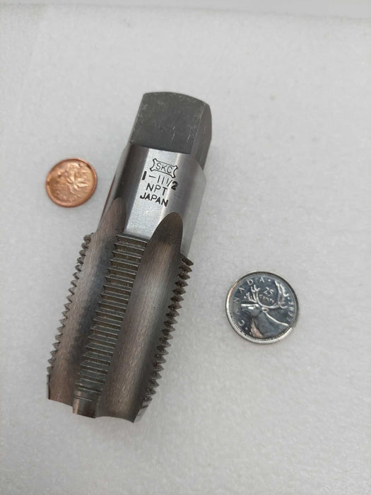 1\\"-11-1/2 NPT Pipe Tap