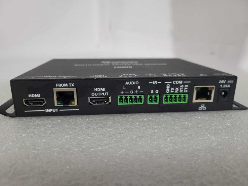Crestron HD-MD-400-C-E HD Scaling Auto-Switcher & HDMI over CATx Extender Q!