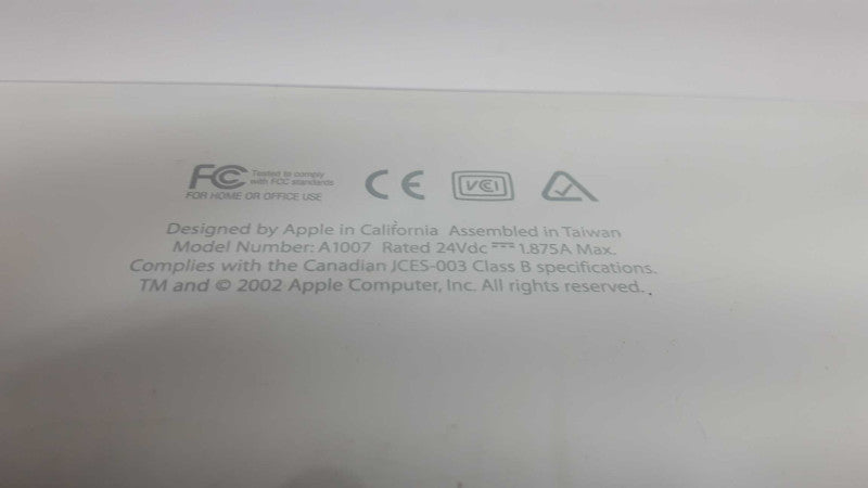 Apple iBook 14.1\\" Laptop - A1007 &