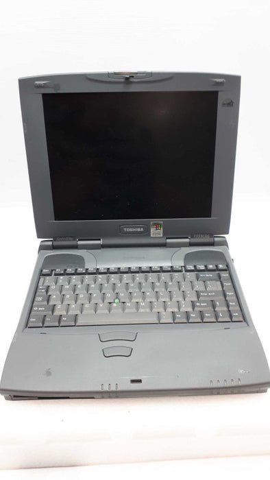 TOSHIBA 1555CD5/4.3 SYSTEM UNIT MODEL NO.P5155U-A Vintage Laptop &