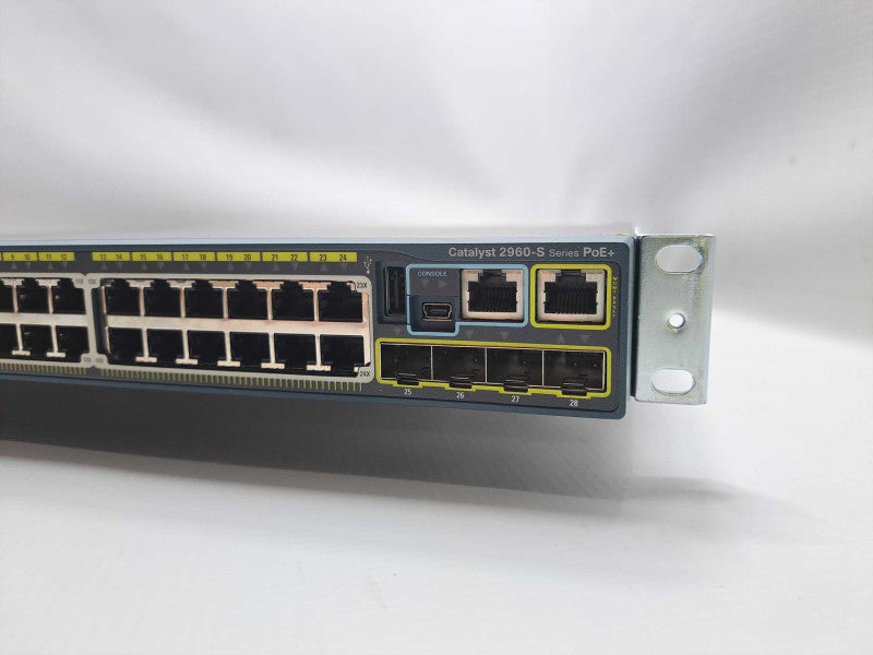 Cisco WS-C2960S-24PS-L PoE+ Gigabit PoE Network Switch )