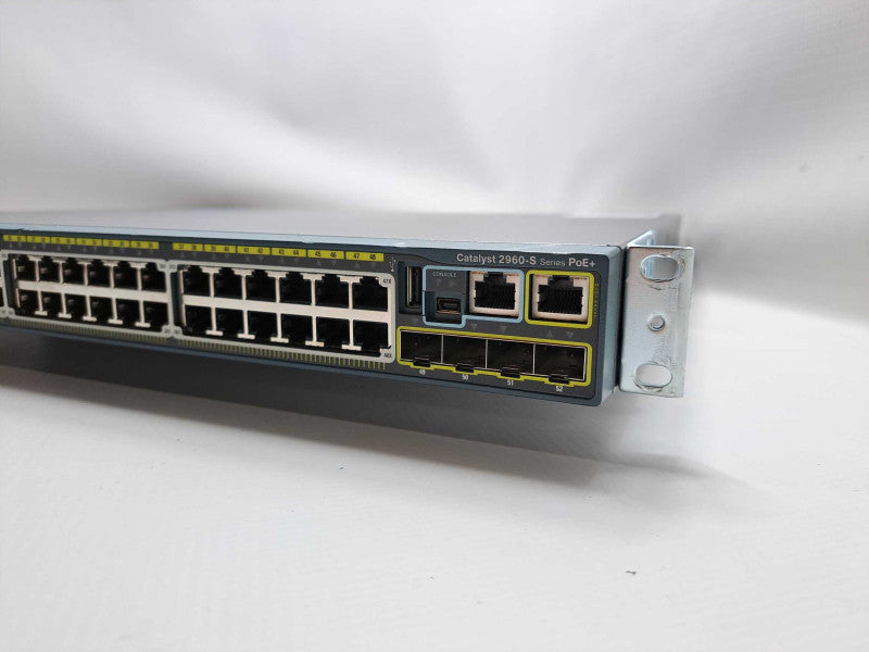 Cisco WS-C2960S-48FPS-L 48 Port PoE+ Gigabit Network Switch )