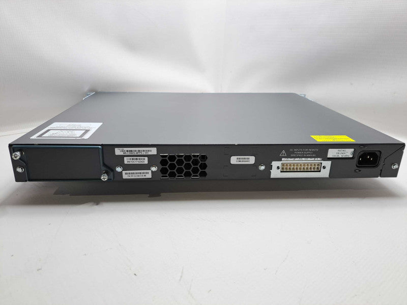 Cisco WS-C2960S-48FPS-L 48 Port PoE+ Gigabit Network Switch )