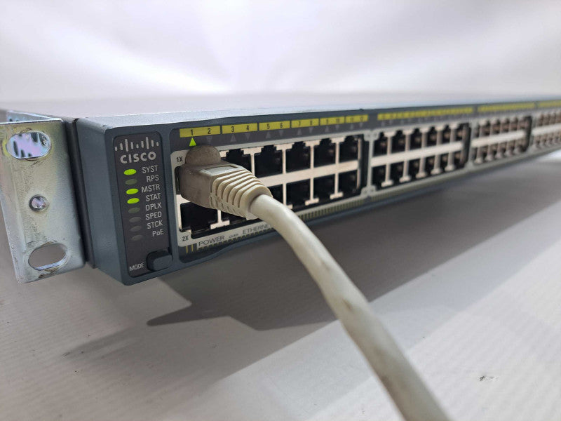Cisco WS-C2960S-48FPS-L 48 Port PoE+ Gigabit Network Switch )