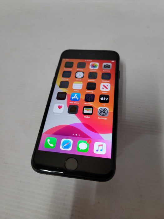 Apple iPhone 8 64GB (A1905)  Q