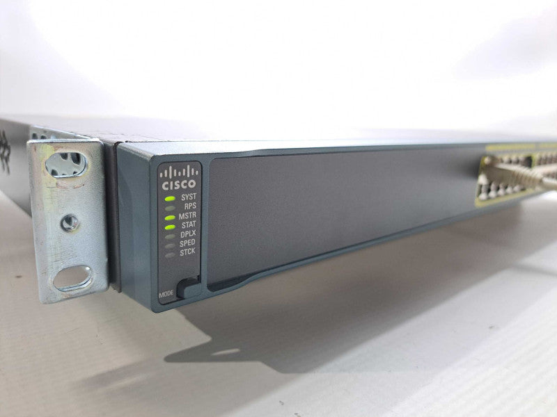 Cisco WS-C2960S-24TS-L 24-Port Gigabit Managed Switch )