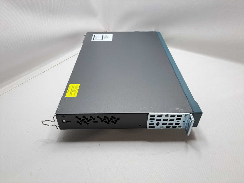 Cisco WS-C2960S-24TS-L 24-Port Gigabit Managed Switch )