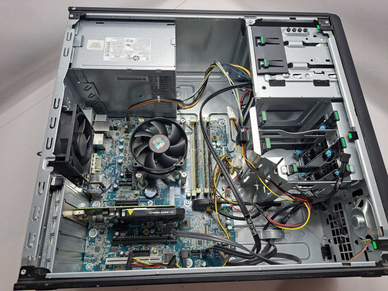 HP Z230 Workstation Xeon E3-1225 v3 @ 3.20GHz 24GB Ram Quadro K600 )