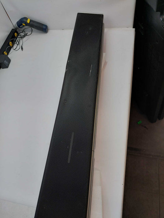 Nurevo Audio Confrencing Soundbar Speaker  Model: HDL300-B    PN: 101191-03  Q