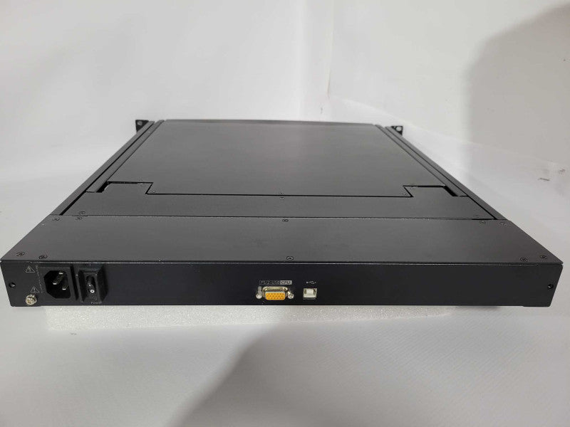 APC AP5717 17\\" Rackmount LCD KVM Console !