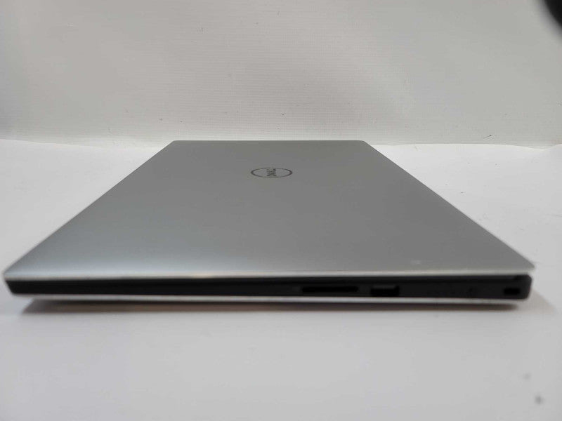 Dell XPS 15 9560  Touch Screen  I7-7700HQ, 4GB GTX 1050, 32GB DDR4, 512GB m.2 Î²