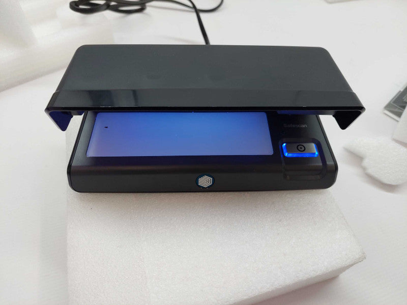 Safe Scan Conterfeit Money Detector UV & White Light  Model: 70 Black