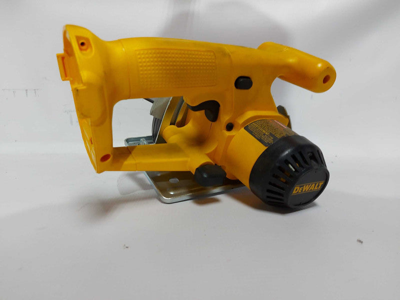 Dewalt DW935 5 3/8\\" Trim saw - READ #