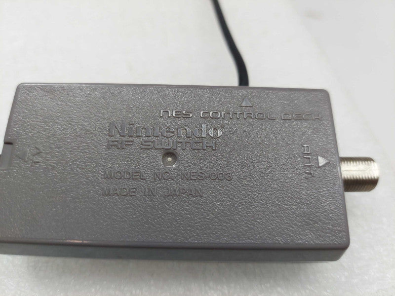 Nintendo RF Switch Model: NES-003 Made in Japan   (TV Ant NES Control Deck)