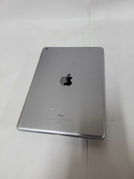 Apple iPad 6th Gen (A1893) - READ