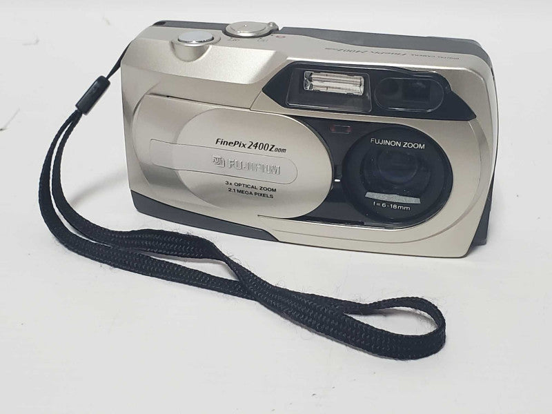 Fujifilm Finepix 2400Zoom 2.1MP Digital Camera (AS-IS) |