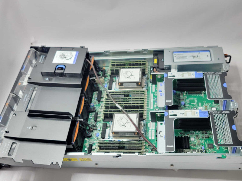 IBM System x3650 M4 2x Xeon E5-2680 2.7Ghz 256GB, SrvRAID M5110e 2x PSU, 2.5\\" Q_