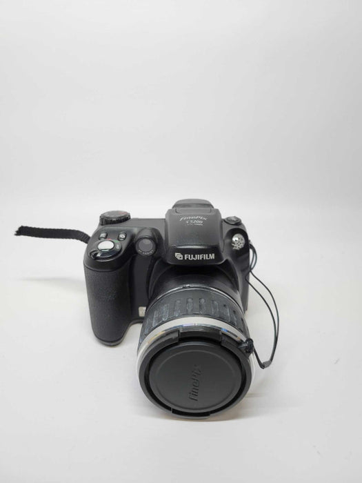 Fujifilm Fuji FinePix S Series S5200 5.1MP Digital Camera (READ)