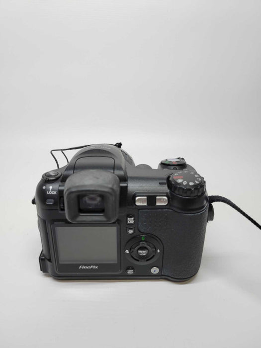 Fujifilm Fuji FinePix S Series S5200 5.1MP Digital Camera (READ)