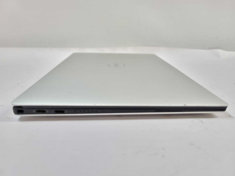 Dell XPS 7390 i5-10210U @ 1.60GHz, 8GB DDR3, 512GB NVMe **No Battery Î²