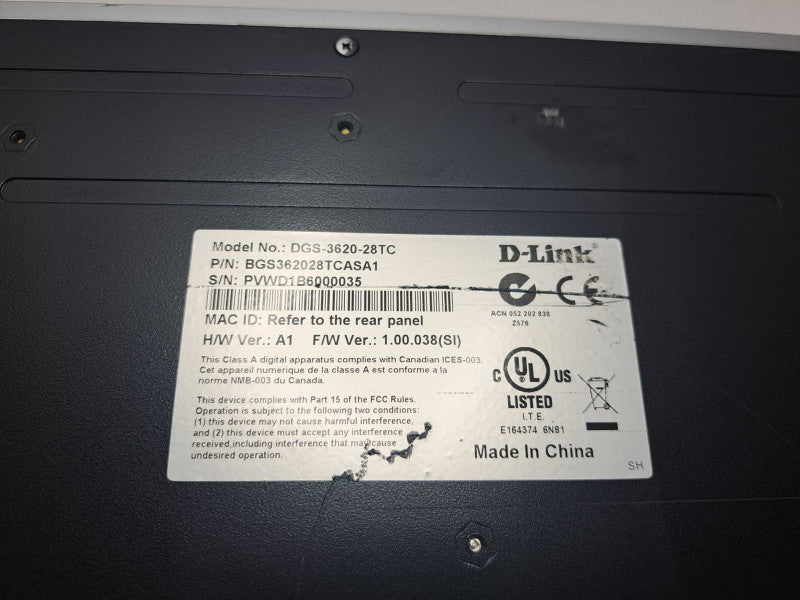 D-Link xStack DGS-3620-28TC 20 Port Gigabit 4 Port Gig SFP + 4 Port 10G SFP+ )