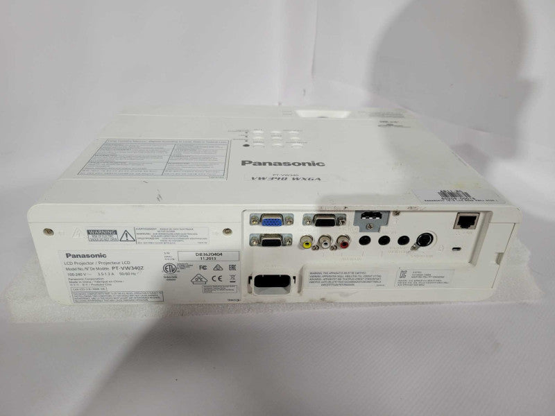 Panasonic PT-VW340 LCD Projector !