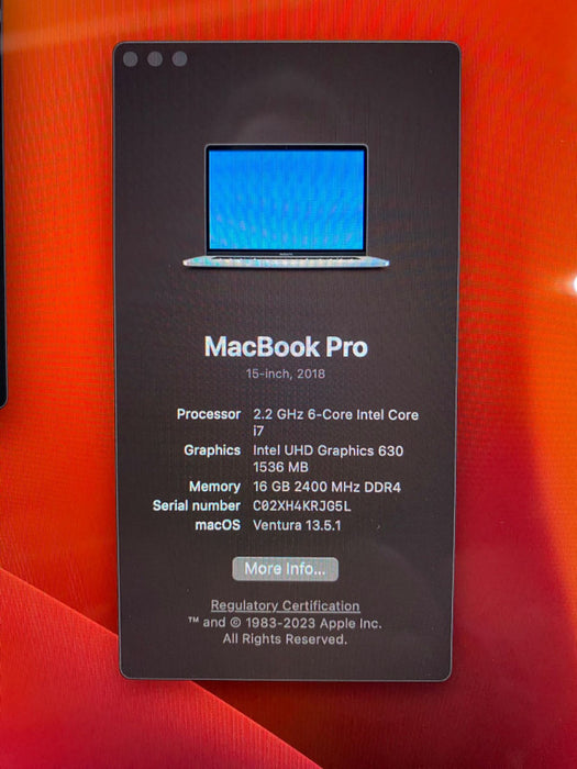 Apple MacBook Pro 15\\" 2018 Touchbar i7-8750H Radeon Pro 555X 16GB 256SSD READ