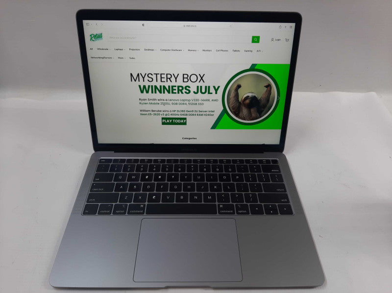 Apple MacBook Air 13\\" 2018 Intel Core i5-8210Y@1.60GHz 8GB RAM 256GB SSD READ