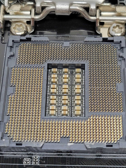 ASUS SABERTOOTH Z97 MARK 2 (READ)