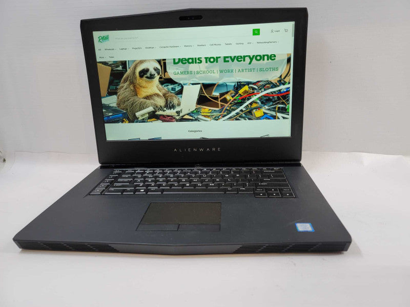 Alienware 15 R3 i7-7700, 16GB DDR4, 4GB GTX 1070, 256GB m.2 + 1TB HDD QÎ²