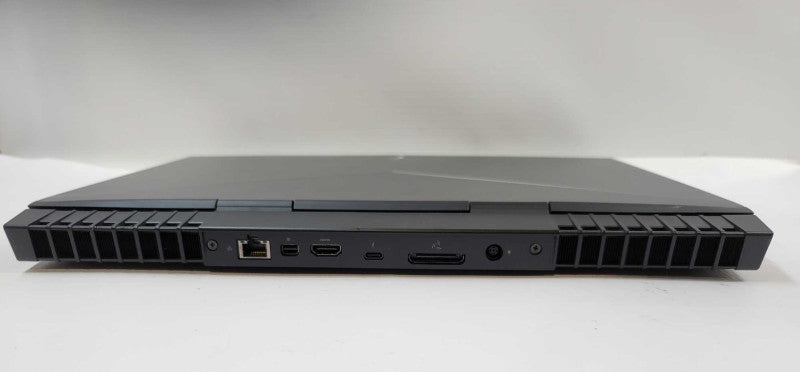 Alienware 15 R3 i7-7700, 16GB DDR4, 4GB GTX 1070, 256GB m.2 + 1TB HDD QÎ²