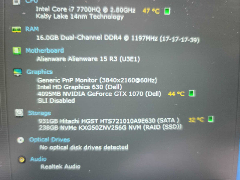 Alienware 15 R3 i7-7700, 16GB DDR4, 4GB GTX 1070, 256GB m.2 + 1TB HDD QÎ²