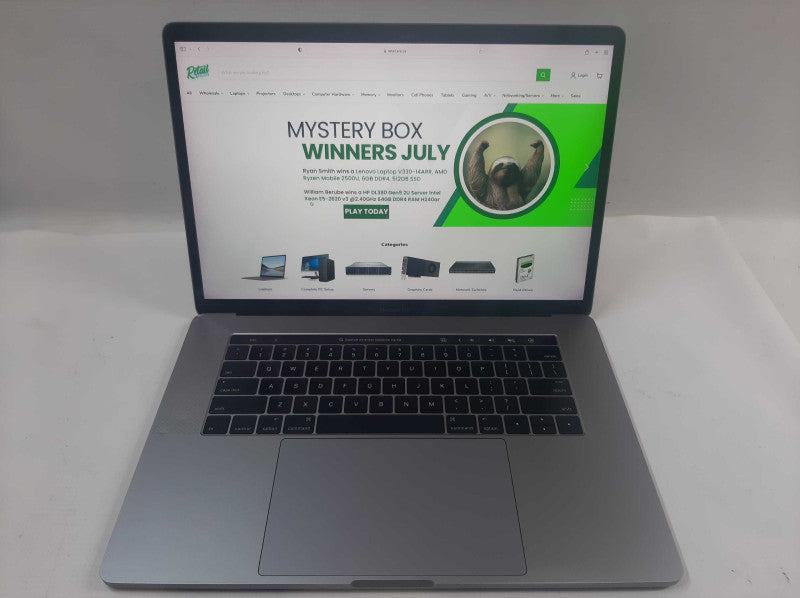 Apple MacBook Pro 15\\" 2016 i7-6700HQ @2.6Ghz Radeon Pro 450 16GB 512SSD READ