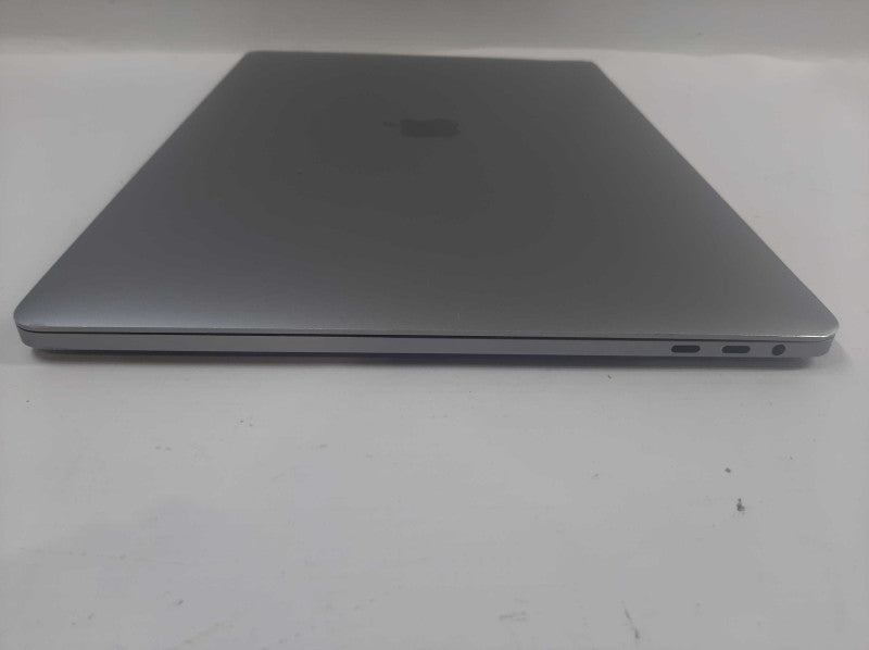 Apple MacBook Pro 15\\" 2016 i7-6700HQ @2.6Ghz Radeon Pro 450 16GB 512SSD READ