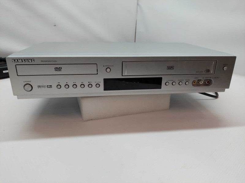 Samsung VHS DVD Player Model: DVD-V5500