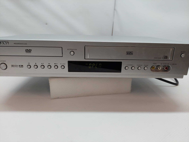Samsung VHS DVD Player Model: DVD-V5500