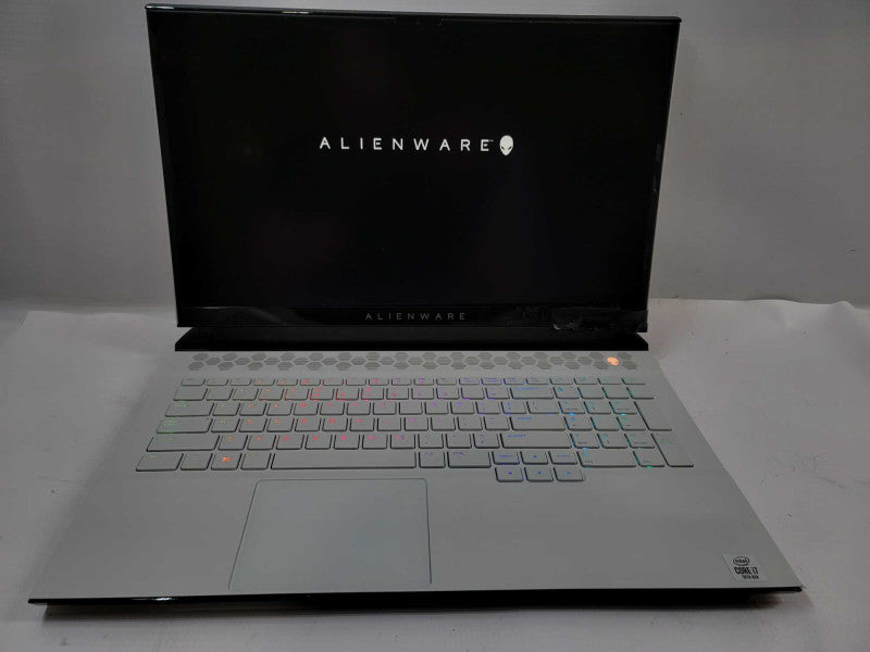 Alienware M17 R3 i7-10750H @ 2.60GHz, 16GB DDR4, 4GB RTX 2070 PARTS/REPAIR Î²