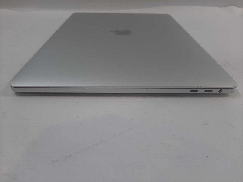 Apple MacBook Pro 15\\" 2018 i7-8750H @2.2Ghz Radeon Pro 555X 16GB 256SSD READ Q