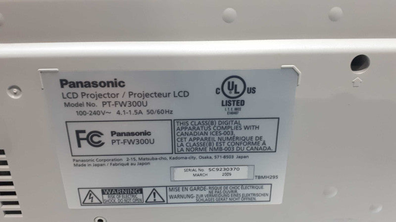 Panasonic PT-FW300u LCD 16:10 WXGA 3500 Lumens DVI VGA &
