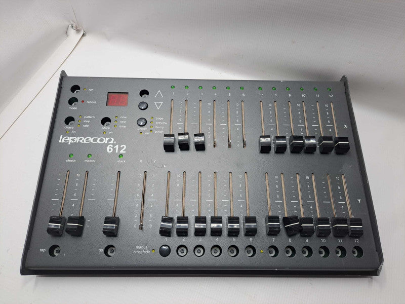 Leprecon LP-612 12-MPX Channel Microplex Analog Lighting Controller )