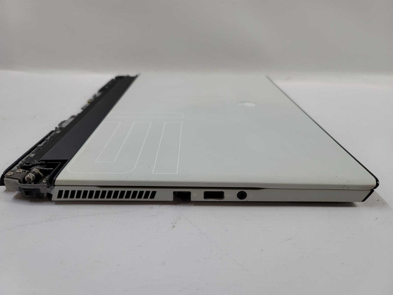 Alienware M15 R2 i7-9750H, 16GB DDR4, 4GB RTX 2070, 512GB m.2 **BROKEN CASE Î²