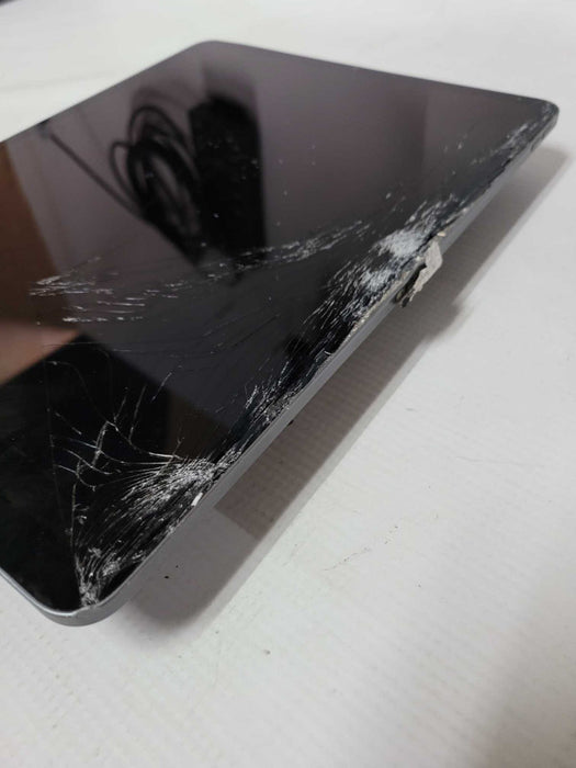 Apple iPad Pro 3rd Gen 12.9\\" (A1876) - READ