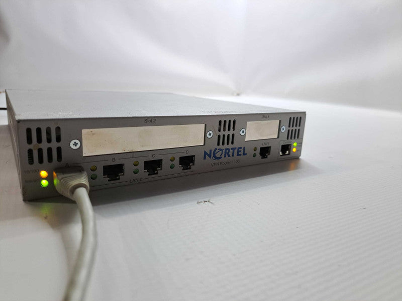 Nortel Networks VPNR 1100 4-Port VPN Network Router Model: DM1401096E5 )