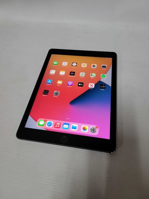 Apple iPad Pro 9.7\\" 256GB (A1673)