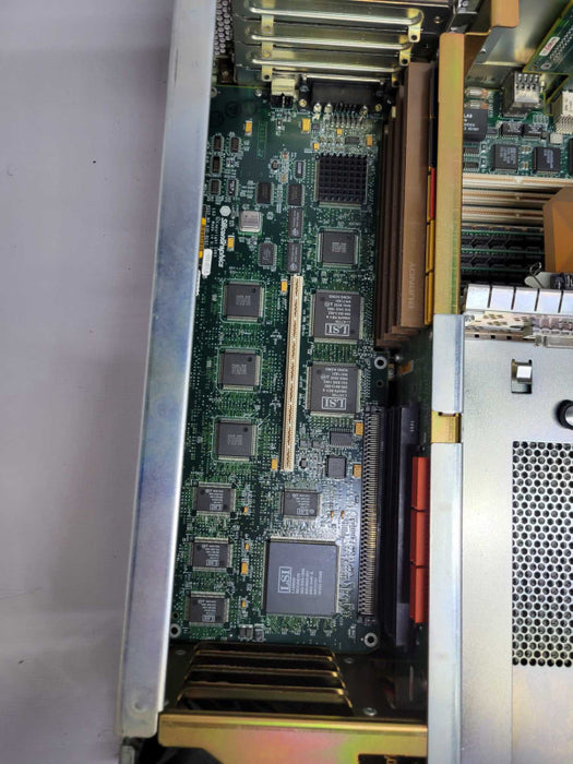 Silicon Graphics CMNB007Y00 SGI Indigo 2 xl Computer - case damage