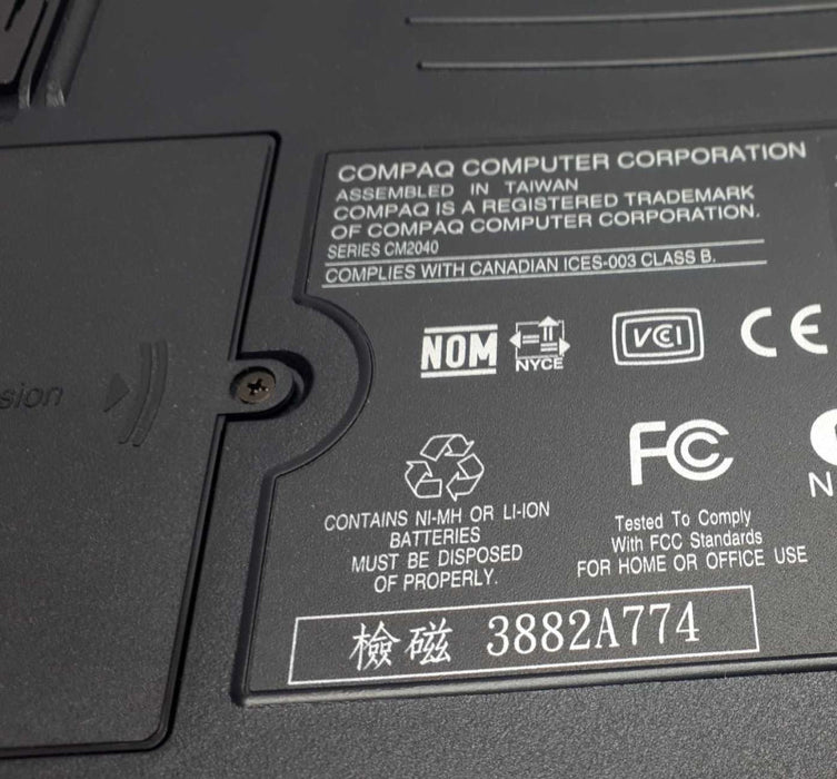 Compaq Presario laptop vintage series Cm 2040 &